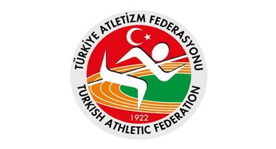 İzmir’de yarı maratonu Sezgin ve Sümeyye kazandı... (TAF)